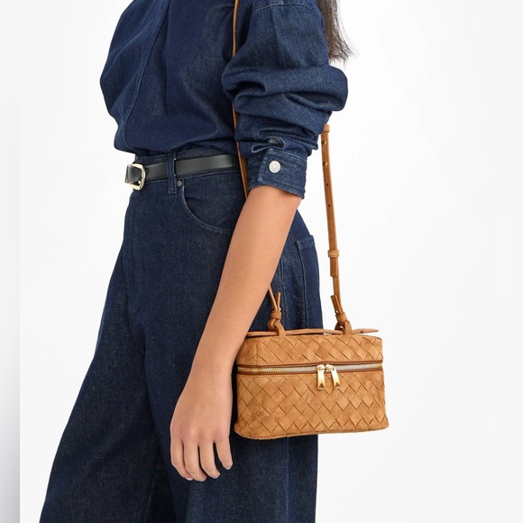 New Bottega Veneta Bang Bang Vanity Suede Bag - Picture 3 of 4